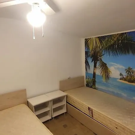 Muncitori Mangalia-2 Mai Πανσιόν Două Mai